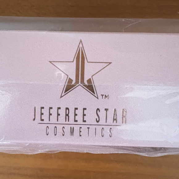 Jeffree Star Magic Star Luminous Setting Powder NWT Translucent - Picture 3 of 3